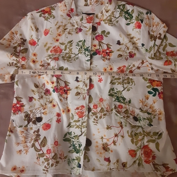 Floral Jean Jacket - Picture 5 of 15